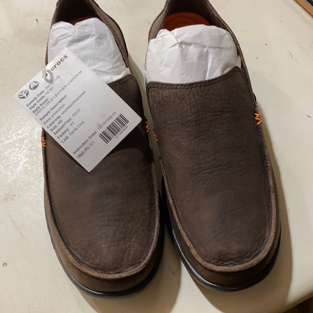 NEW CROCS loafer men’s M9, NWT espresso/brown